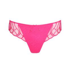 0602860 HELEEN Marie Jo - String